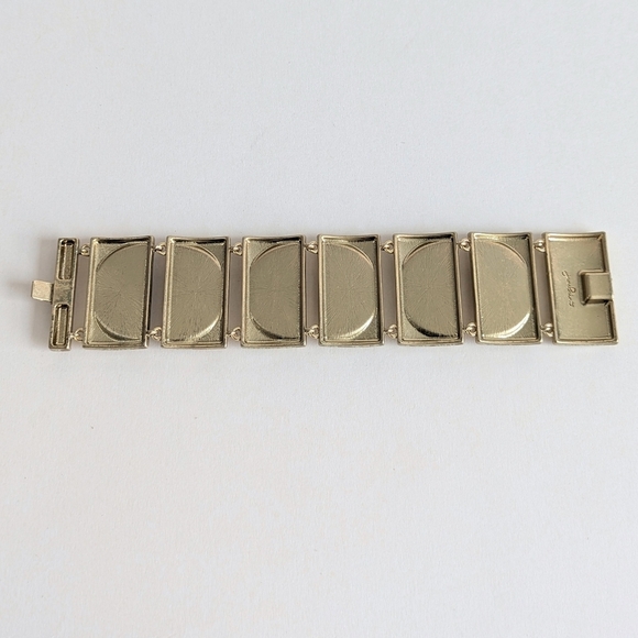 Jewelmint Wide Gold Tone Link Bracelet Black White Cream Enamel Semi Circle - Picture 5 of 7